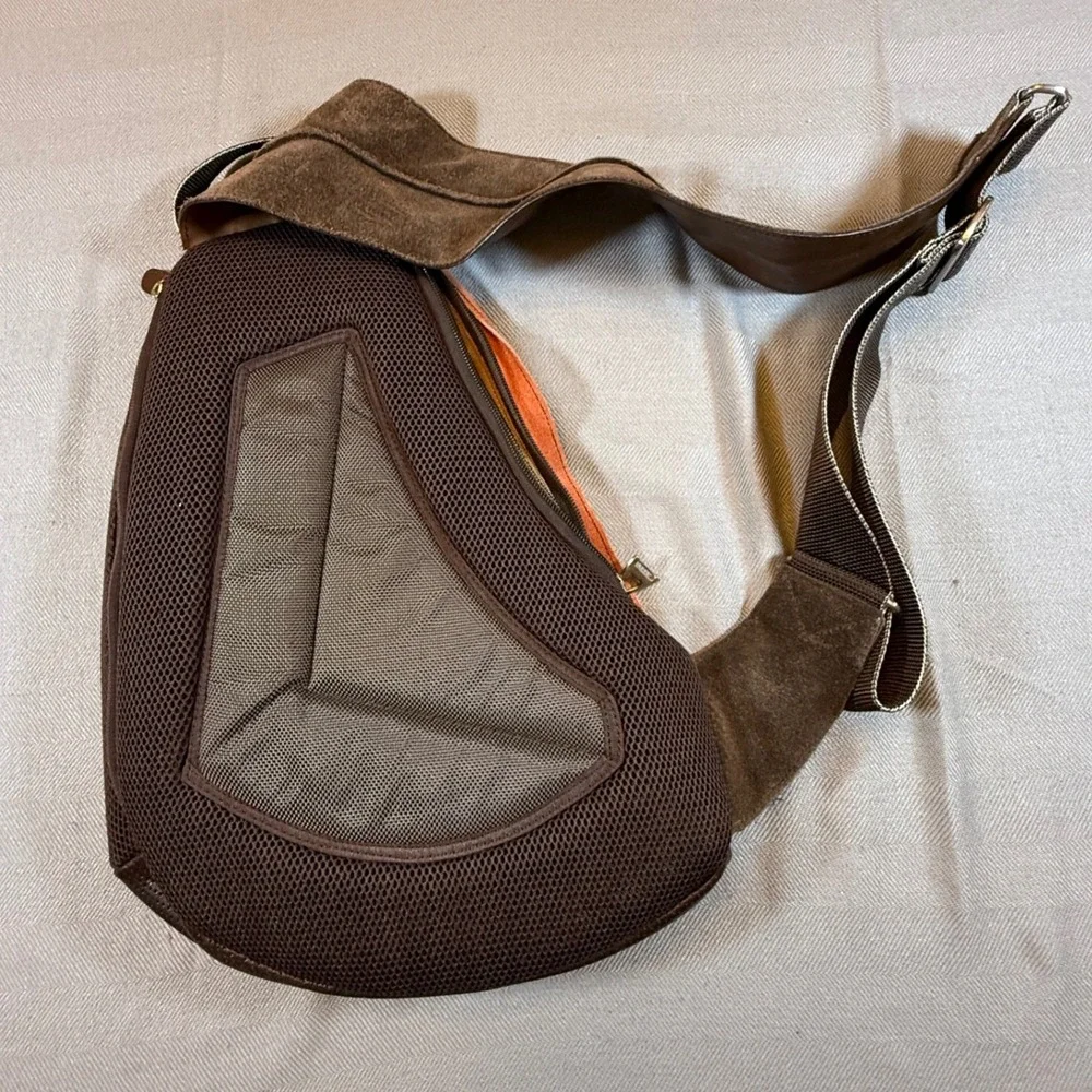 Cole Haan Mens Sling Bag Brown Perforated Leather Ballistic Nylon Backpack 2254